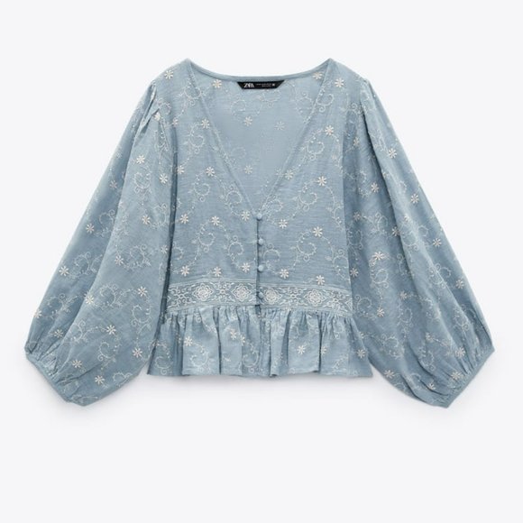 ZARA Blouse with Contrast Embroidery - XS - Picture 7 of 10